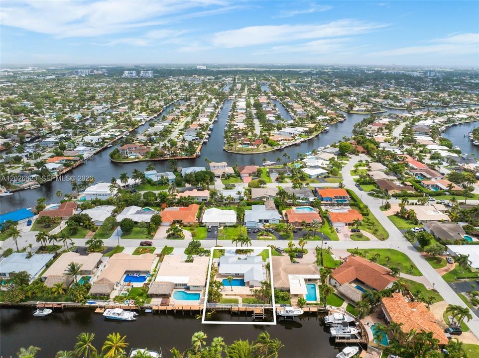 For Sale: $1,399,000 (3 beds, 2 baths, 1503 Square Feet)