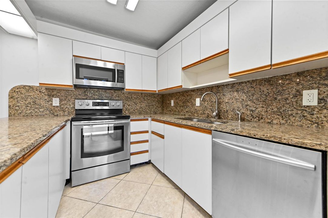 10 kitchen 01