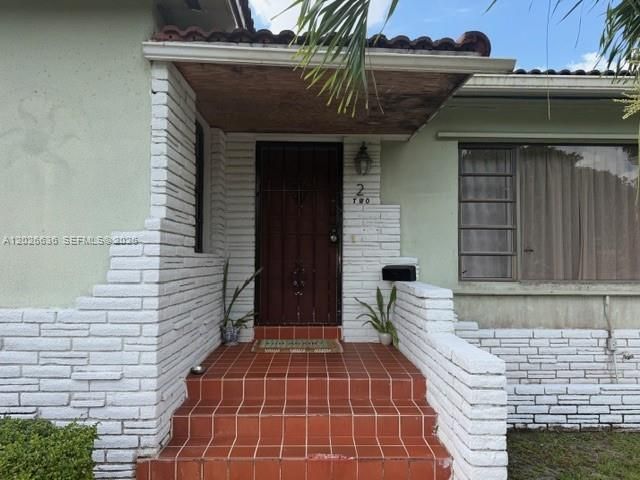 For Sale: $1,100,000 (3 beds, 2 baths, 2056 Square Feet)