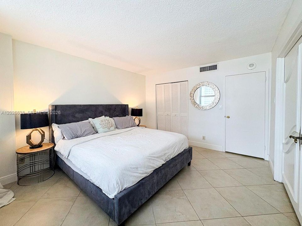 For Rent: $3,750 (2 beds, 2 baths, 1248 Square Feet)