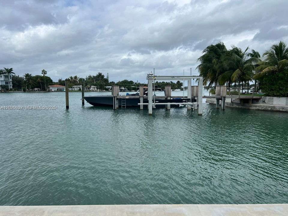 For Sale: $3,900,000 (0.18 acres)