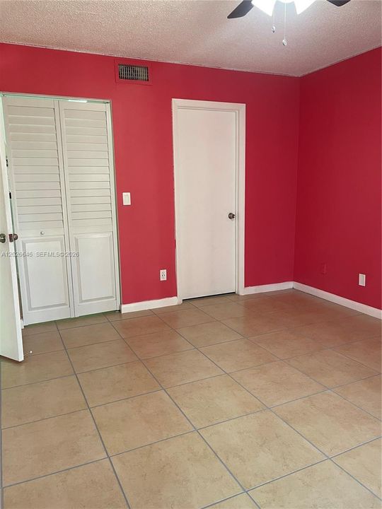 For Rent: $2,600 (3 beds, 2 baths, 1273 Square Feet)