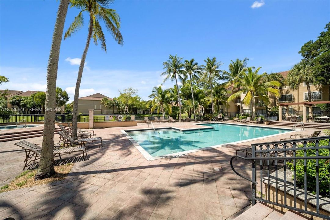 For Rent: $2,600 (3 beds, 2 baths, 1273 Square Feet)