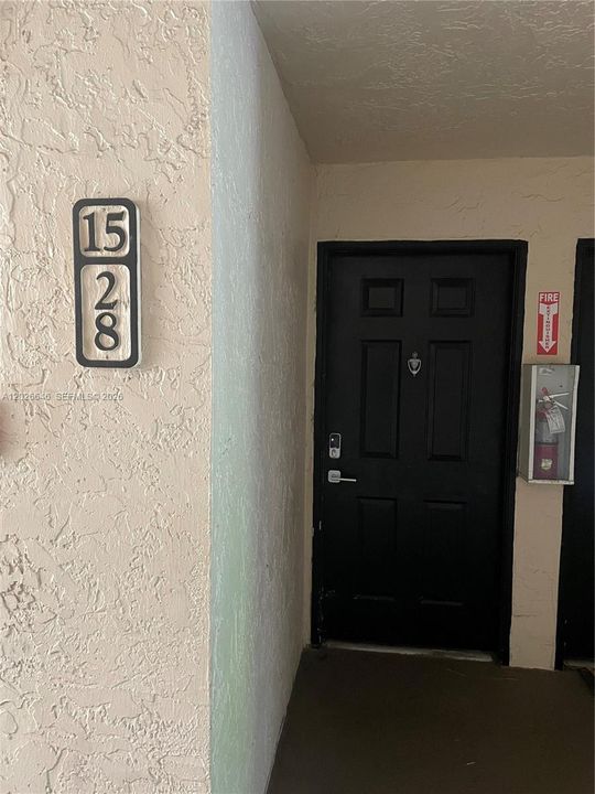 For Rent: $2,600 (3 beds, 2 baths, 1273 Square Feet)