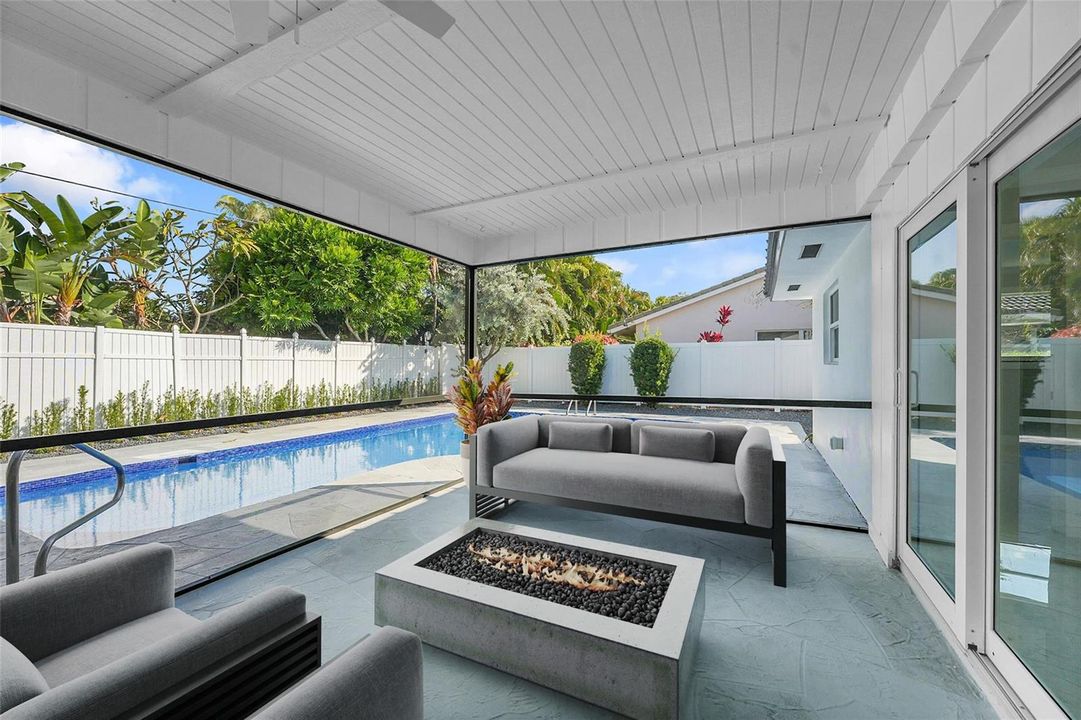 Screened Patio Digitally staged