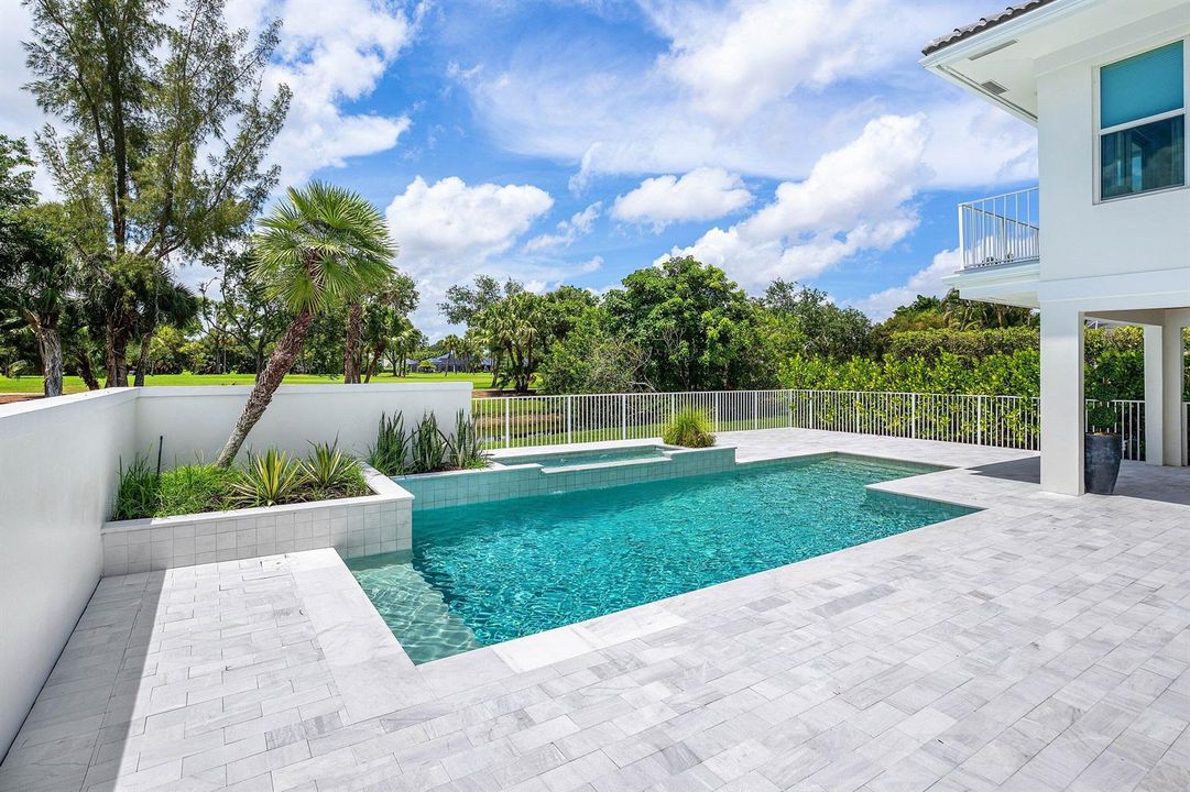 037-9701SprayDrive-WestPalmBeach-FL-3341