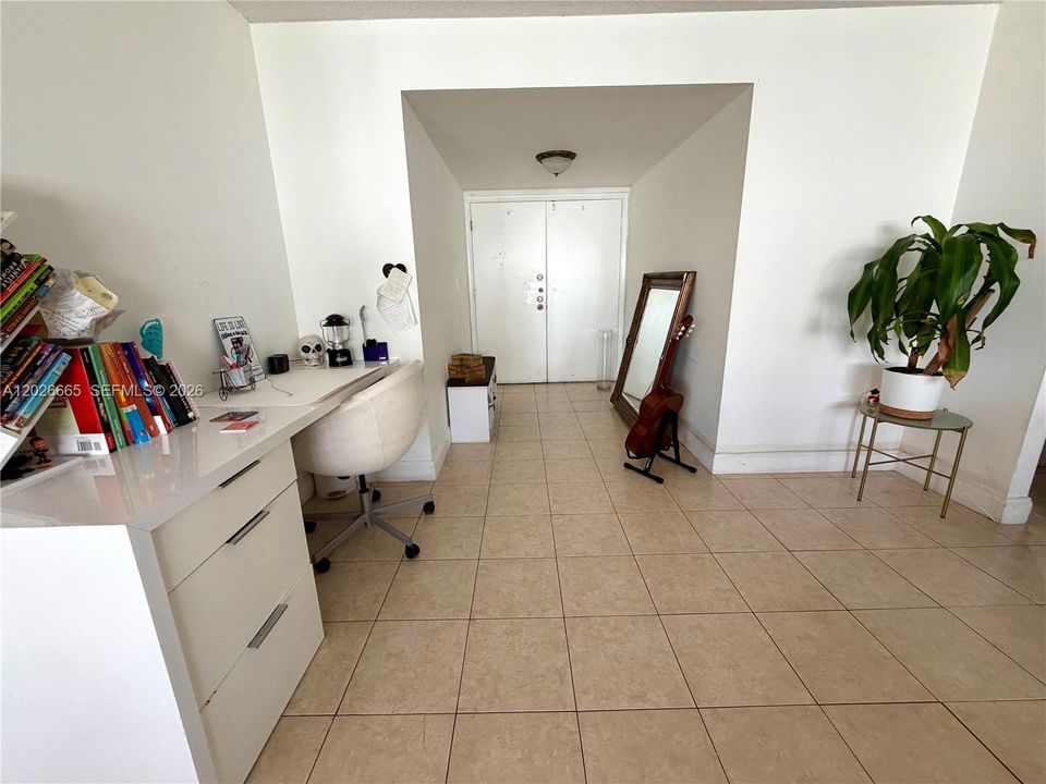 For Sale: $489,000 (2 beds, 2 baths, 1280 Square Feet)