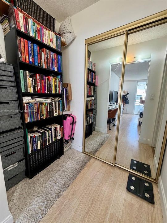 For Sale: $489,000 (2 beds, 2 baths, 1280 Square Feet)
