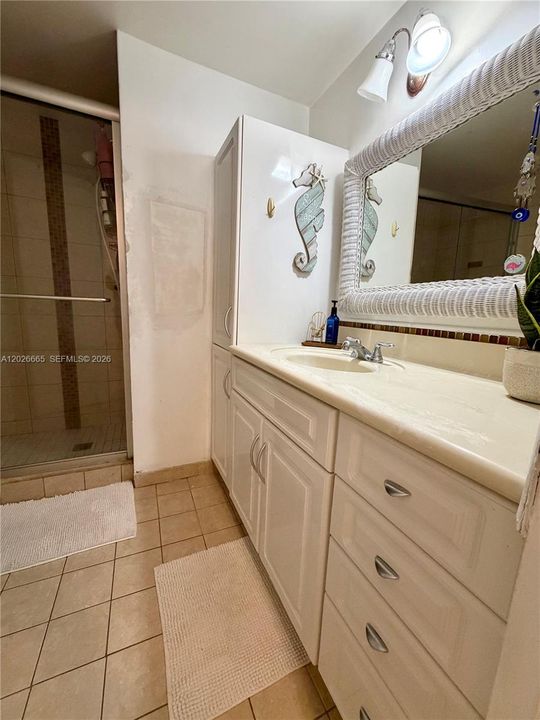 For Sale: $489,000 (2 beds, 2 baths, 1280 Square Feet)