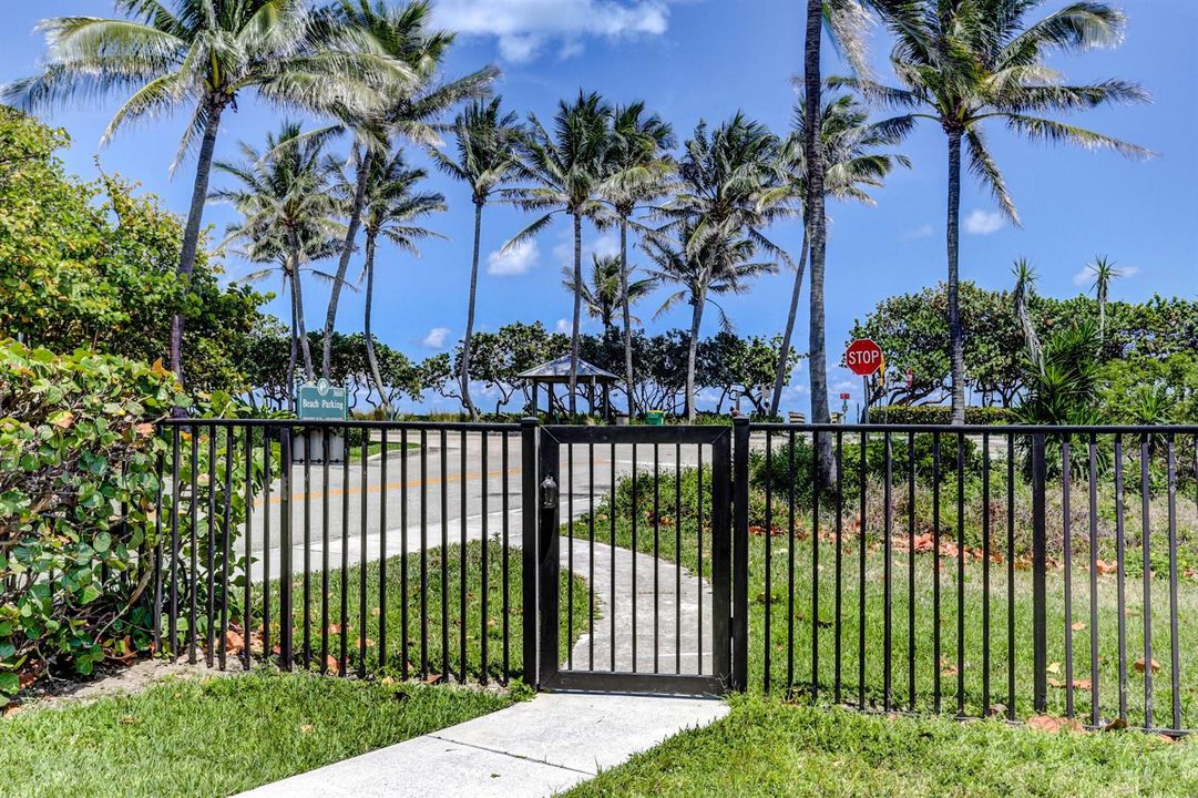 Private Access To Beach