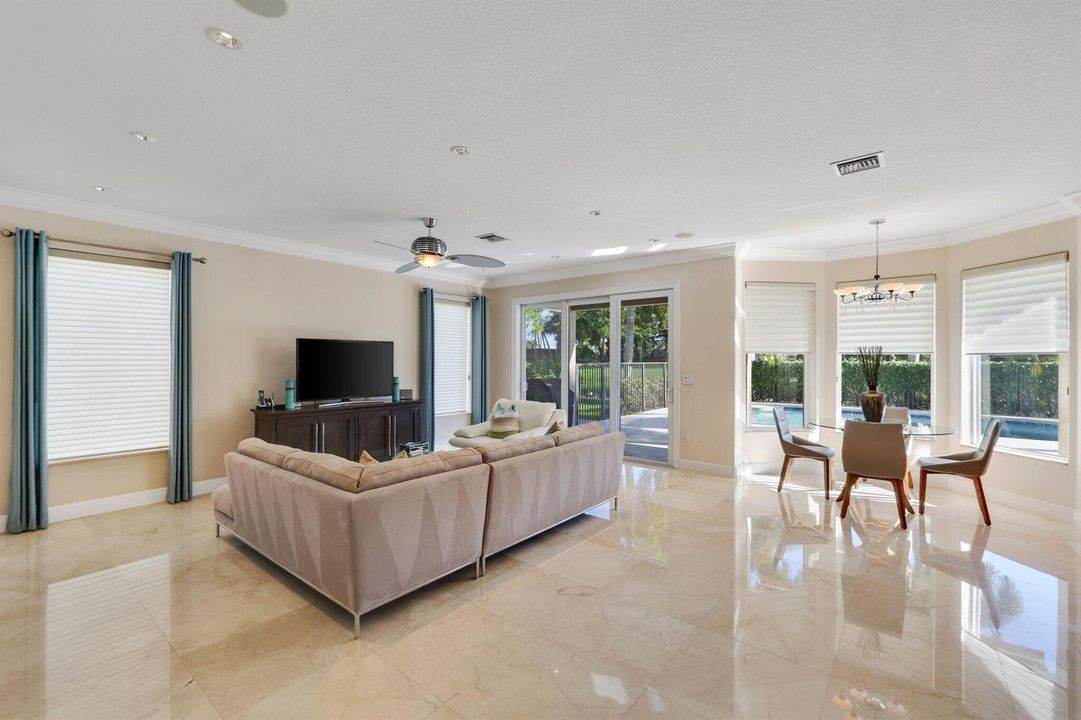 19245 Skyridge Circle - 19.jpg-SMALL