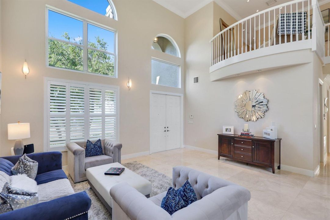 19245 Skyridge Circle - 8.jpg-SMALL