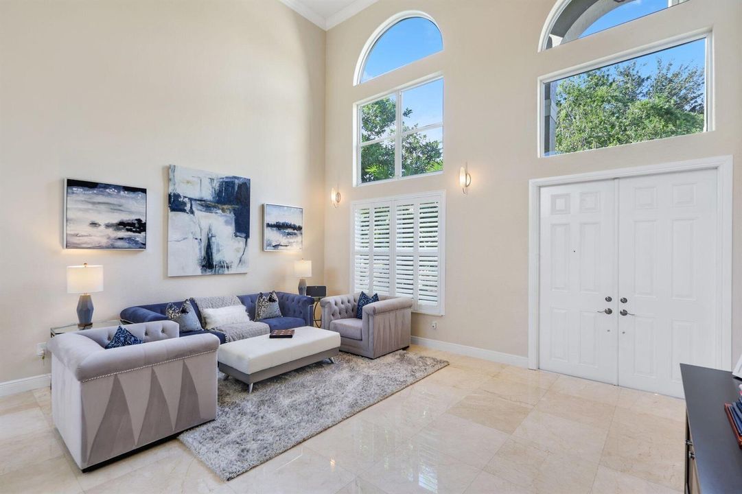 19245 Skyridge Circle - 7.jpg-SMALL