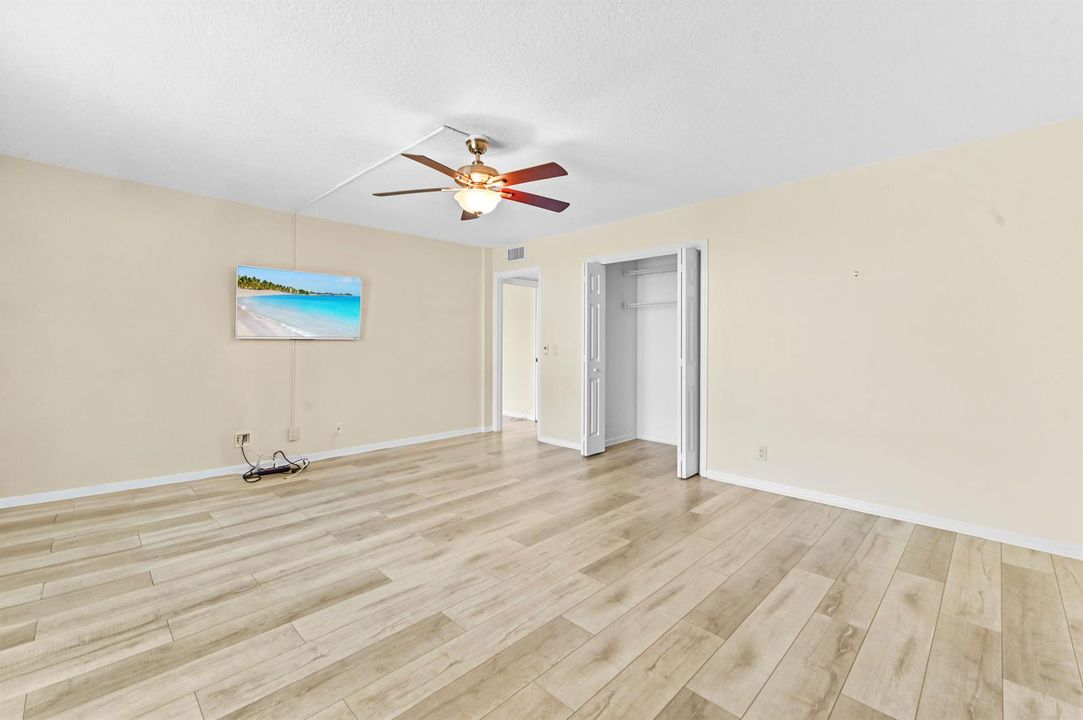 21 bedroom 03