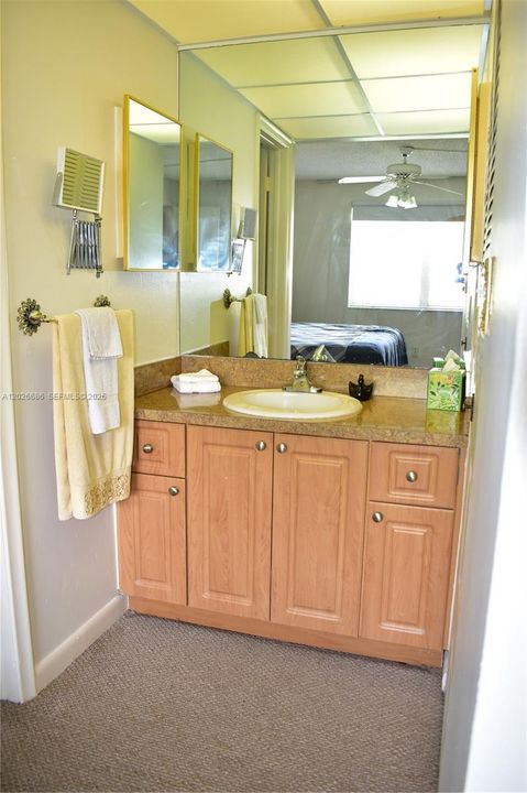 For Sale: $115,000 (2 beds, 2 baths, 1025 Square Feet)