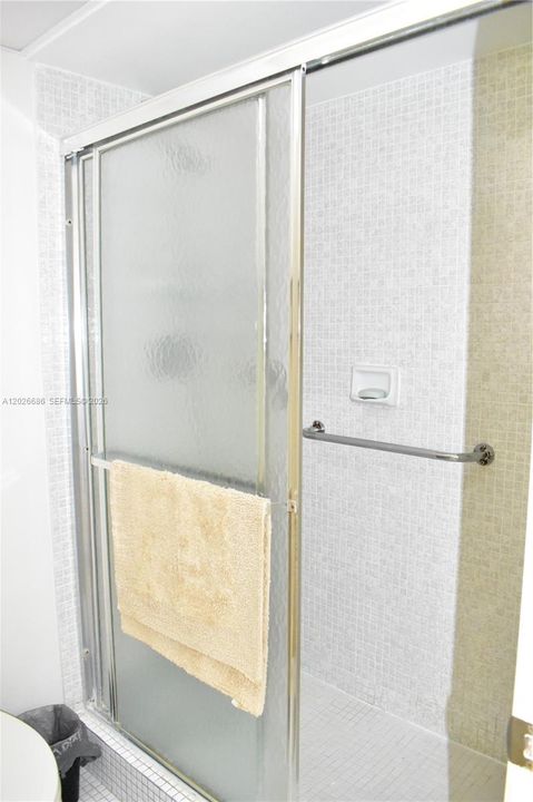 For Sale: $115,000 (2 beds, 2 baths, 1025 Square Feet)
