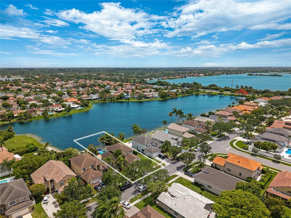 For Sale: $899,000 (4 beds, 2 baths, 2309 Square Feet)