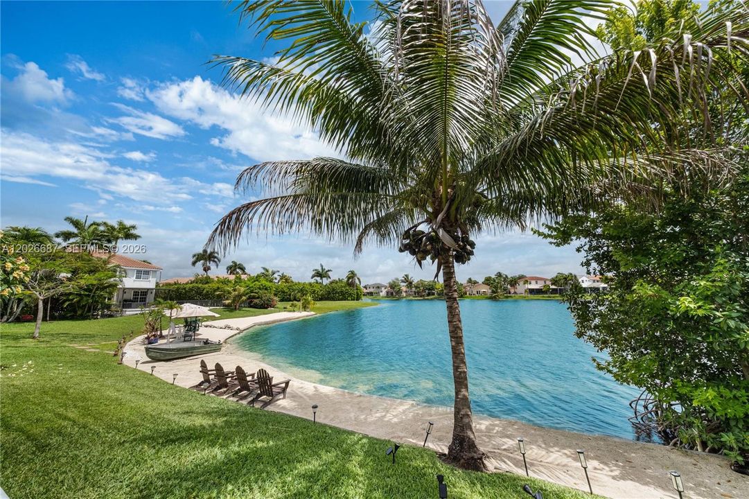 For Sale: $899,000 (4 beds, 2 baths, 2309 Square Feet)