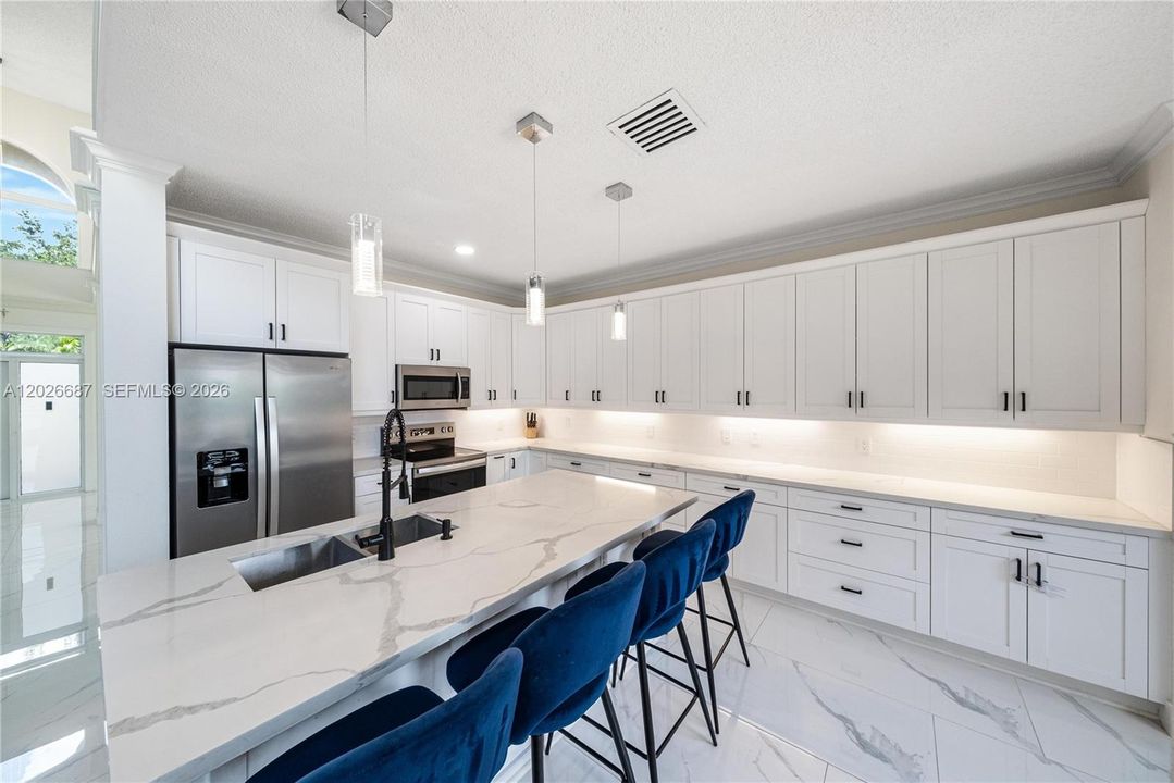 For Sale: $899,000 (4 beds, 2 baths, 2309 Square Feet)