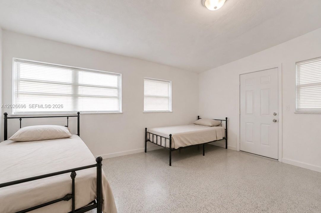For Sale: $549,900 (0 beds, 0 baths, 1752 Square Feet)