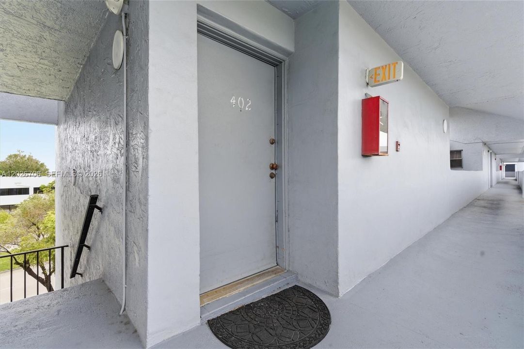 En Venta: $293,800 (2 camas, 1 baños, 900 Pies cuadrados)