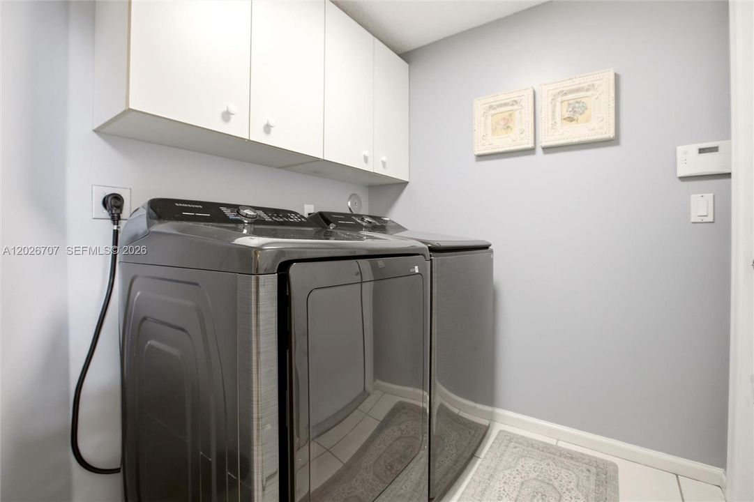 For Sale: $699,000 (3 beds, 2 baths, 1822 Square Feet)