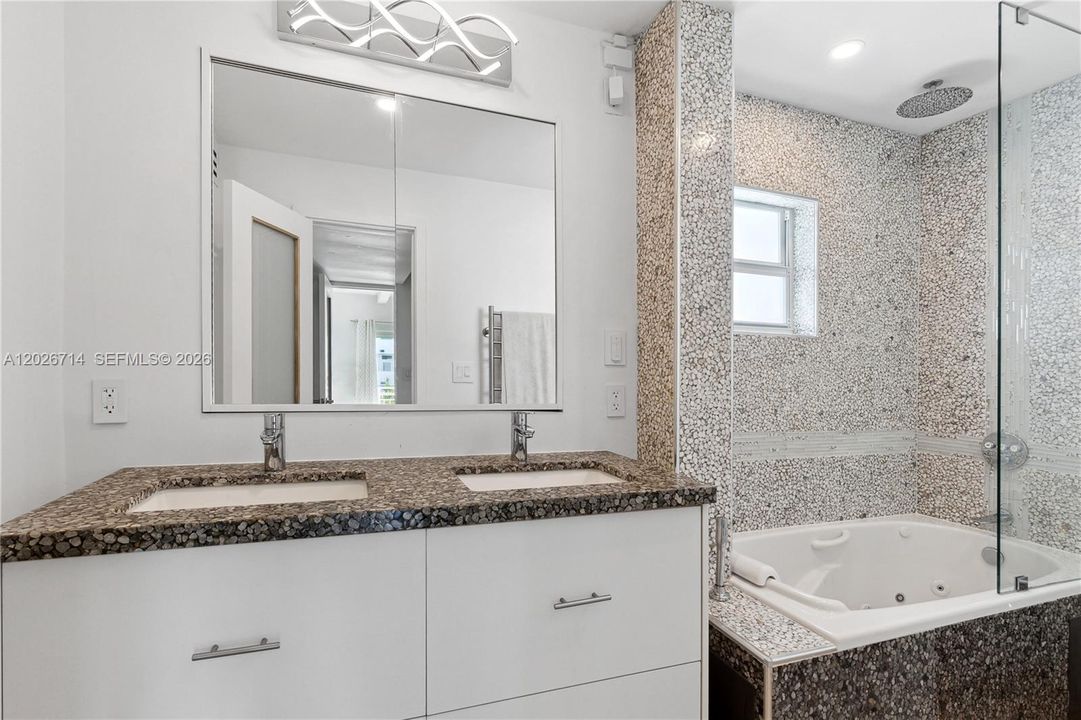 For Rent: $7,500 (2 beds, 2 baths, 1312 Square Feet)