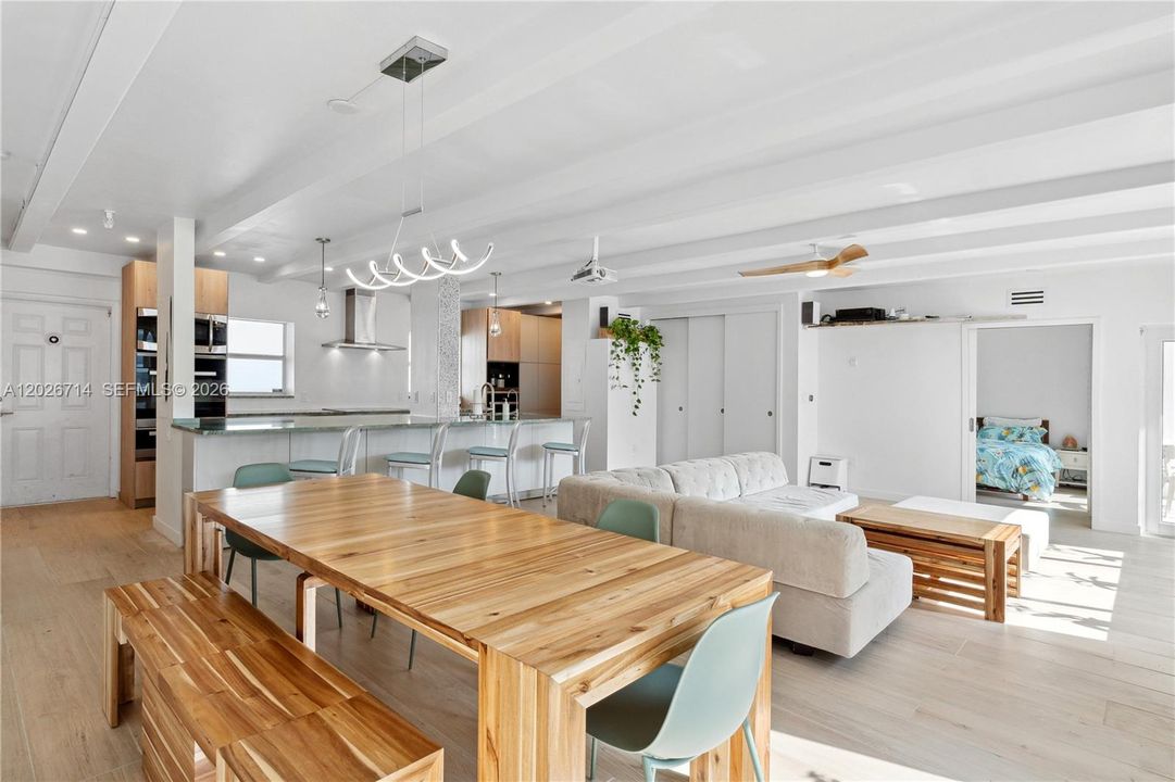 For Rent: $7,500 (2 beds, 2 baths, 1312 Square Feet)
