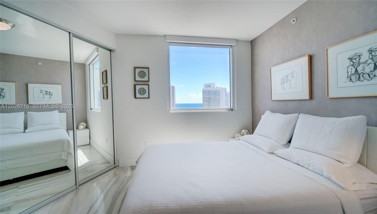 Third bedroom suite