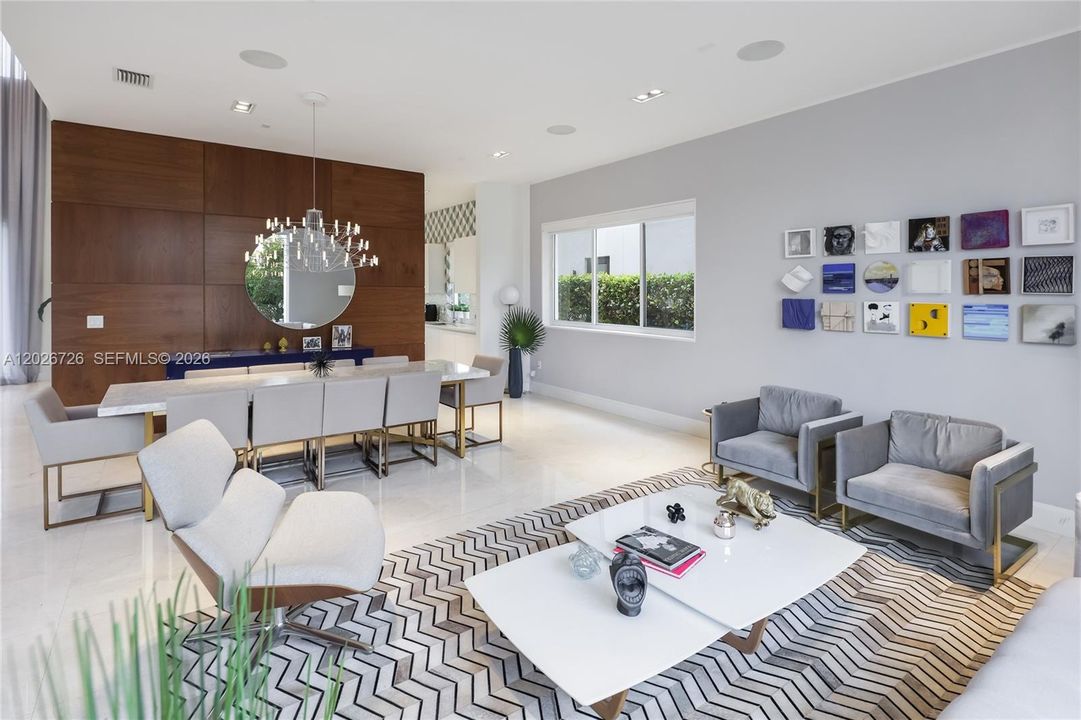 For Sale: $2,420,000 (5 beds, 5 baths, 4628 Square Feet)