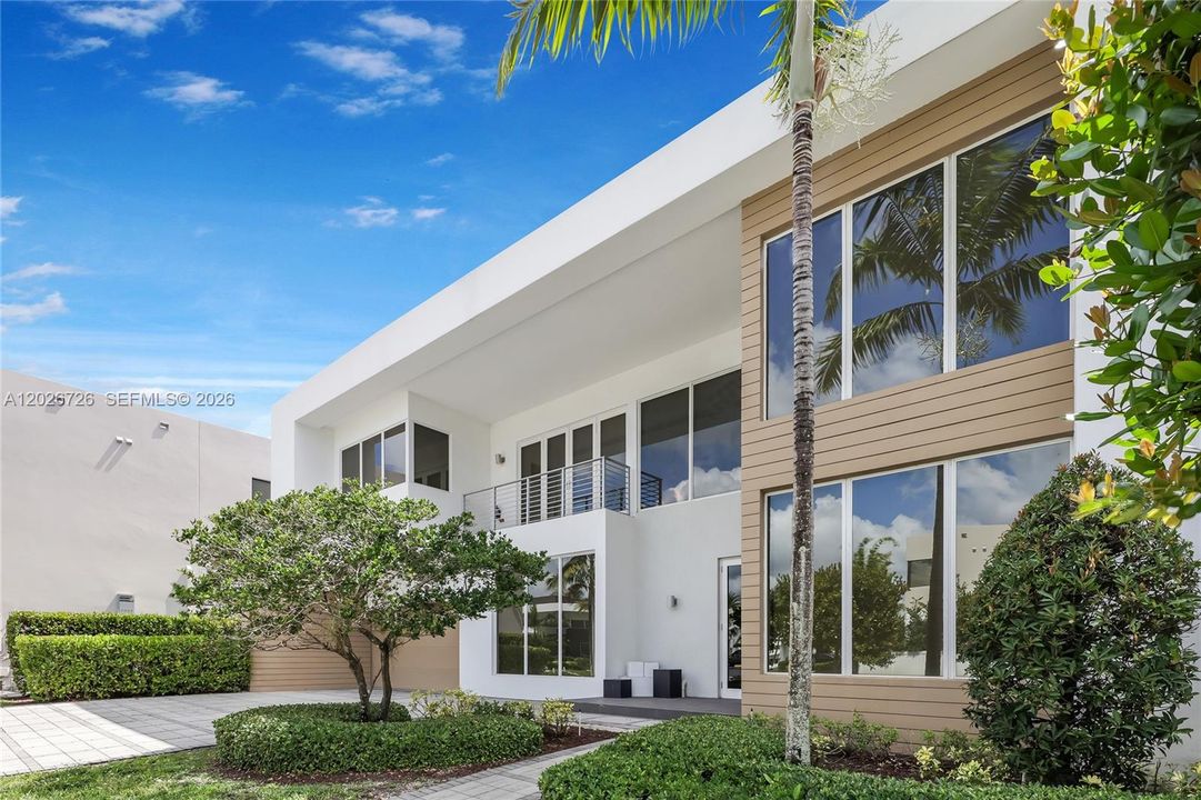 7441 NW 102 Ct