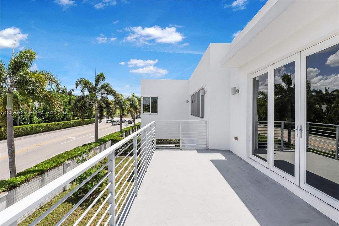 Master Bedroom Balcony