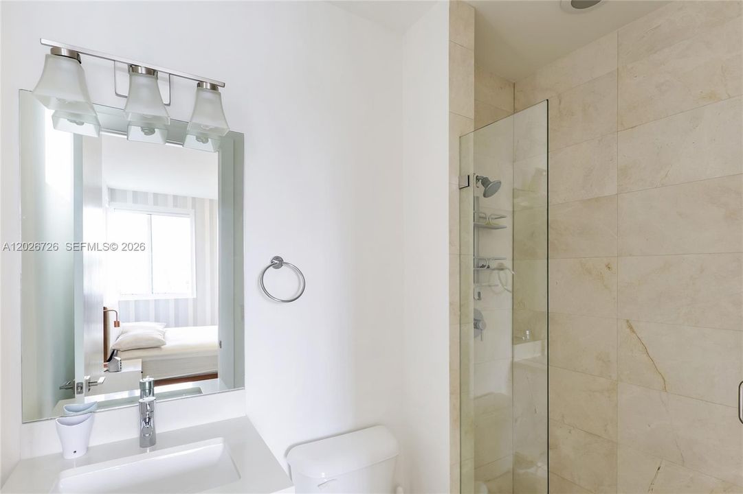 For Sale: $2,420,000 (5 beds, 5 baths, 4628 Square Feet)