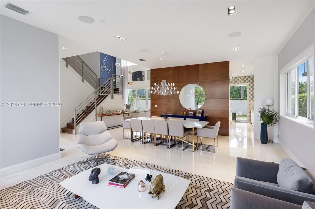 For Sale: $2,420,000 (5 beds, 5 baths, 4628 Square Feet)