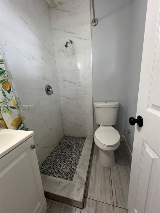 For Sale: $469,000 (2 beds, 1 baths, 1767 Square Feet)