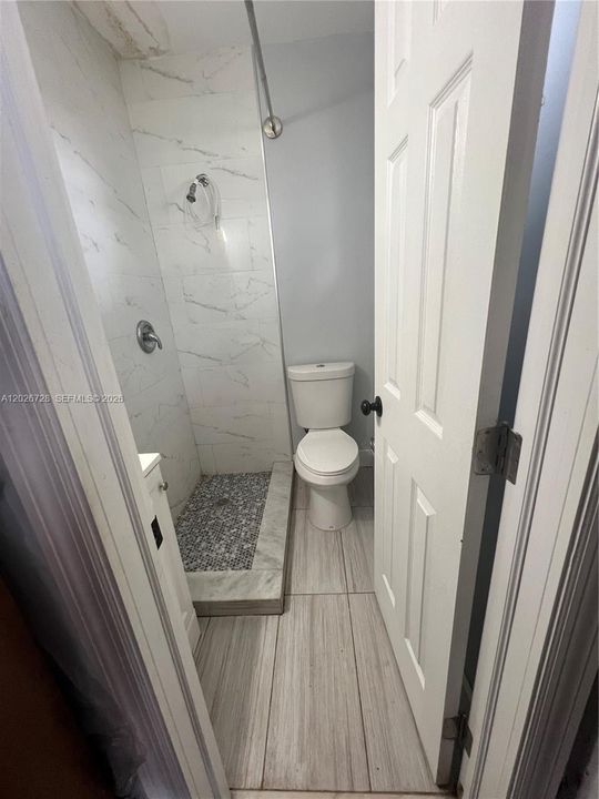 For Sale: $469,000 (2 beds, 1 baths, 1767 Square Feet)