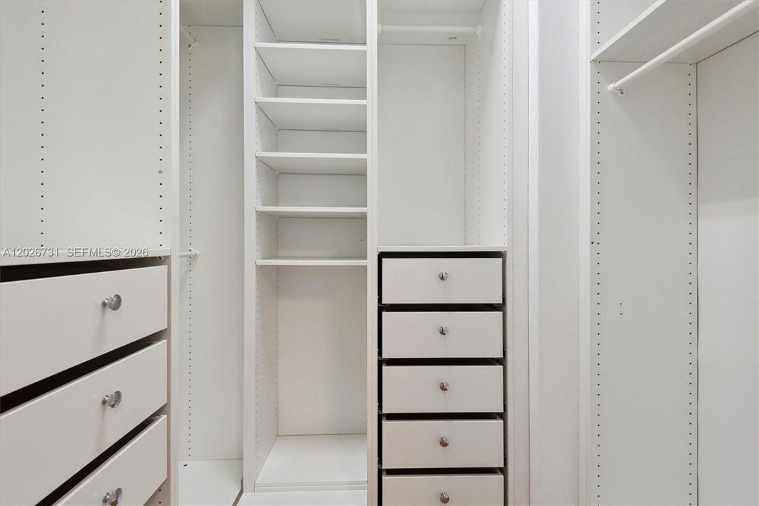 En Renta: $2,950 (2 camas, 2 baños, 1159 Pies cuadrados)