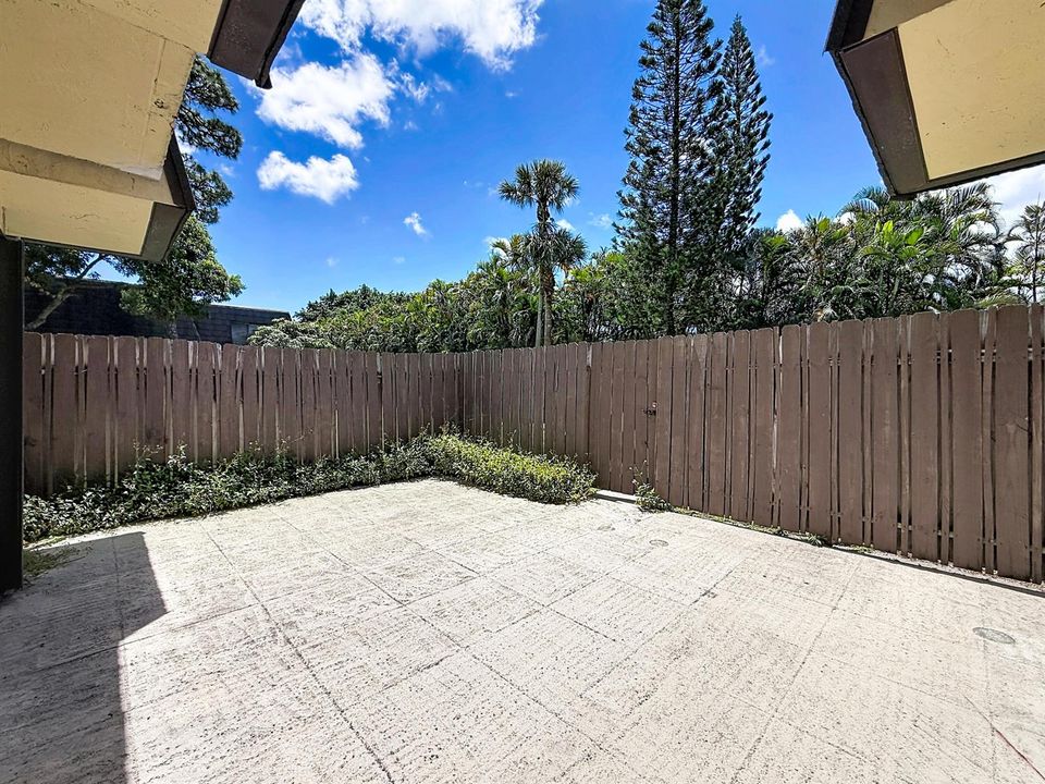 4644 Cherry Road-16