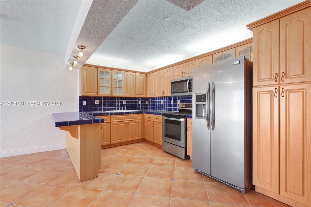 Activo con contrato: $249,900 (1 camas, 1 baños, 905 Pies cuadrados)