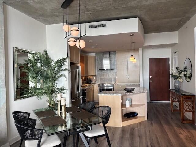 300 S Australian Avenue 328