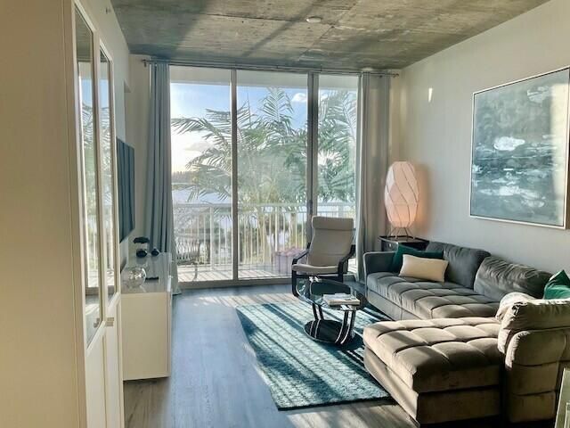 300 S Australian Avenue 328