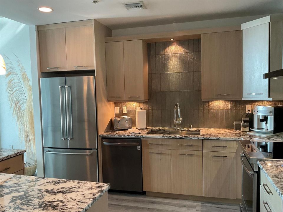 300 S Australian Avenue 328