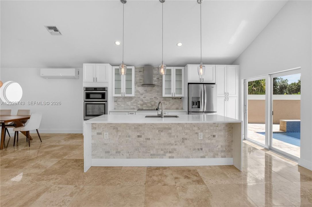 For Sale: $820,000 (3 beds, 2 baths, 1868 Square Feet)
