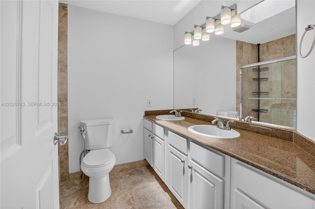 For Sale: $820,000 (3 beds, 2 baths, 1868 Square Feet)