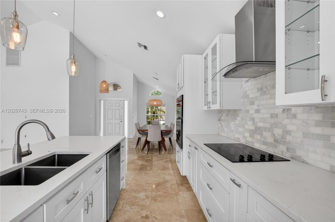 For Sale: $820,000 (3 beds, 2 baths, 1868 Square Feet)