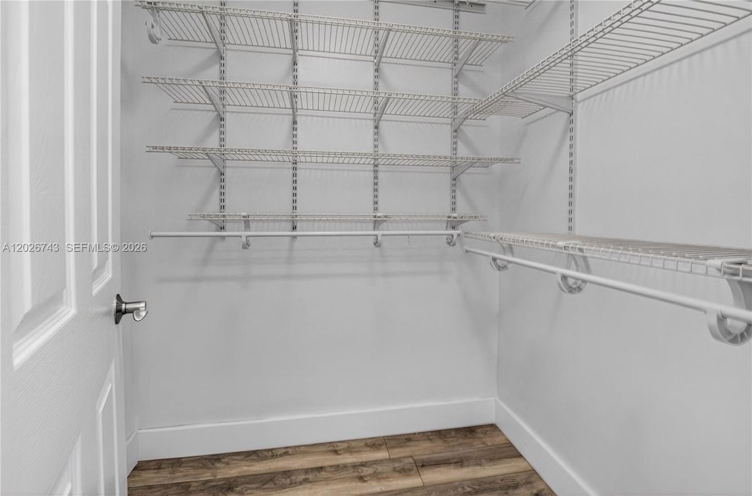 For Sale: $820,000 (3 beds, 2 baths, 1868 Square Feet)