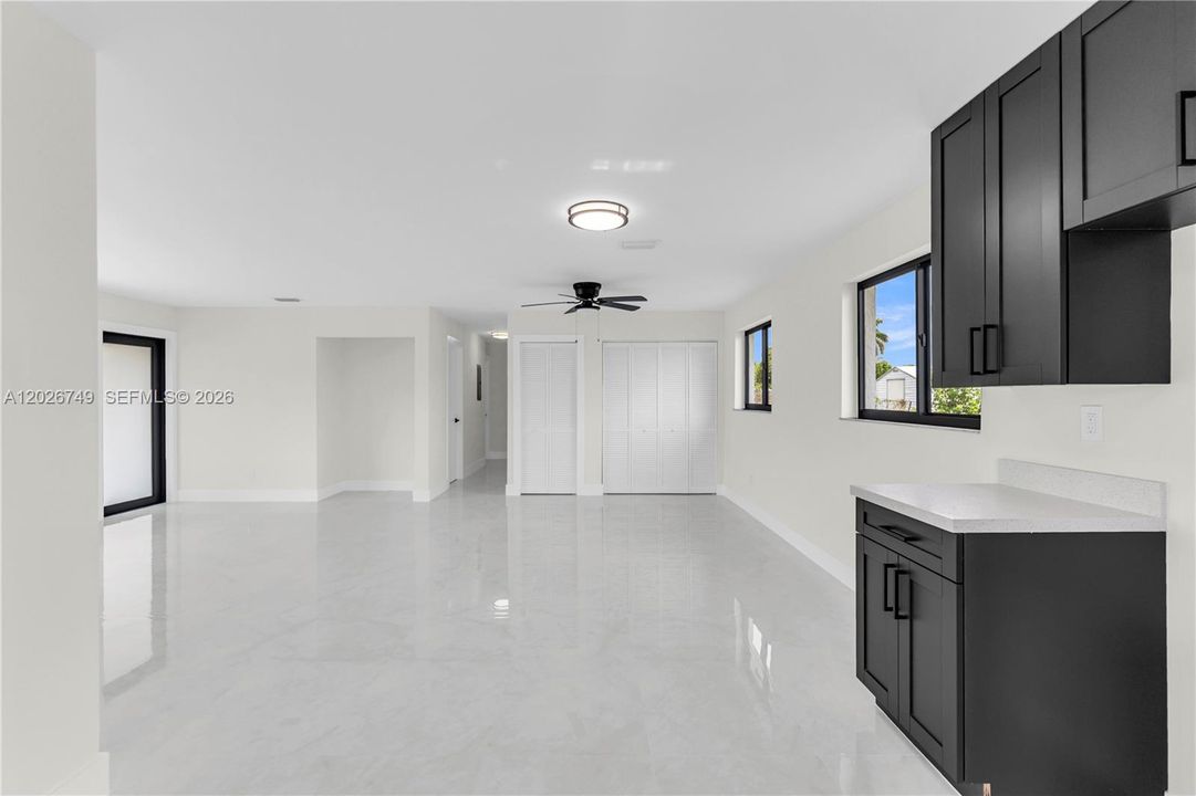 For Sale: $525,000 (3 beds, 2 baths, 1235 Square Feet)