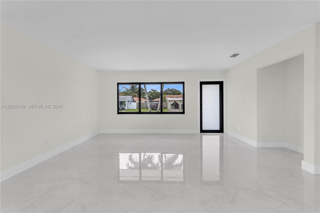 For Sale: $525,000 (3 beds, 2 baths, 1235 Square Feet)