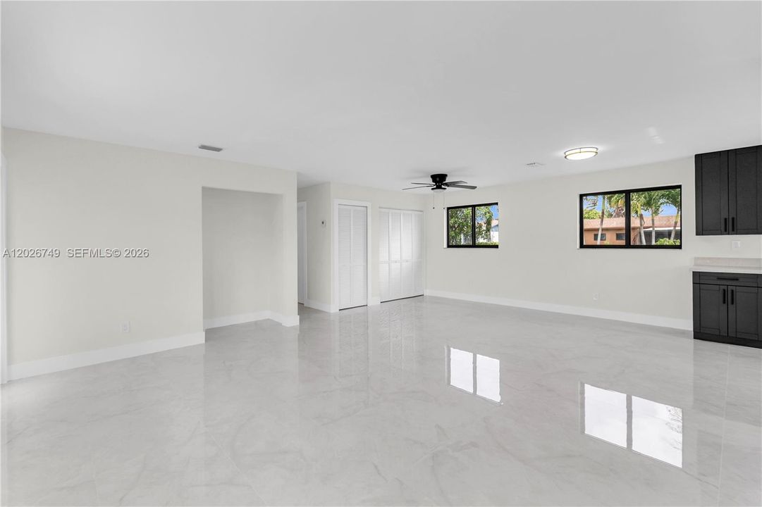 For Sale: $525,000 (3 beds, 2 baths, 1235 Square Feet)