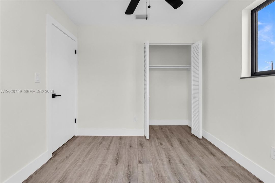 For Sale: $525,000 (3 beds, 2 baths, 1235 Square Feet)